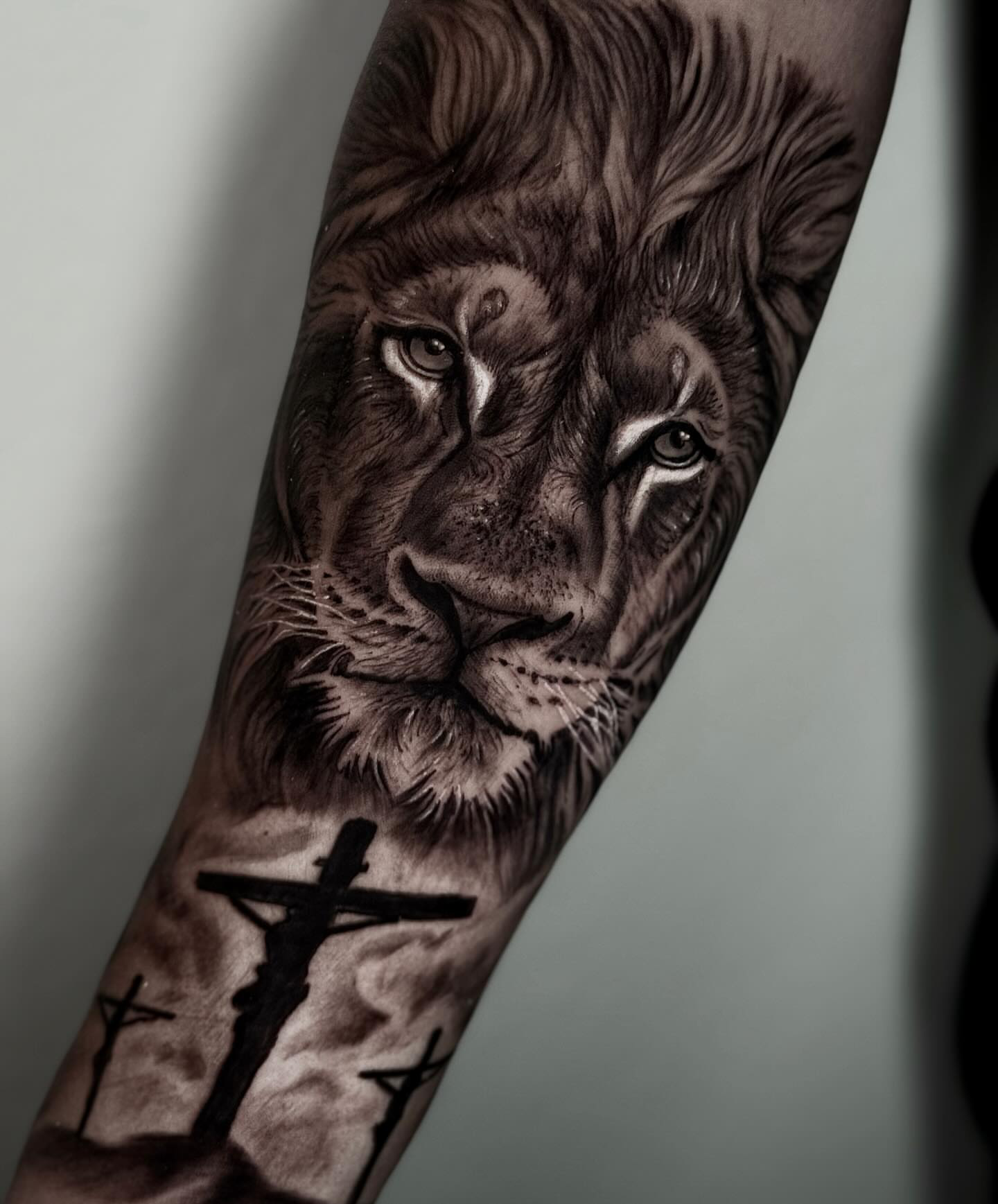 Lion with Cross